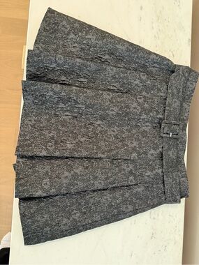 Club Monaco Charcoal Textured Floral Pleated Skirt with Belt